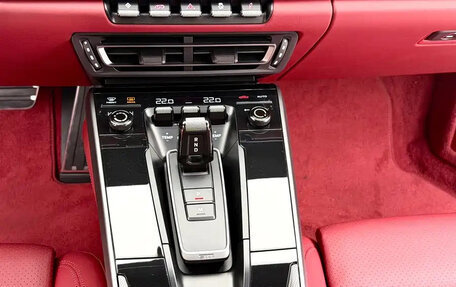 Porsche 911, 2023 год, 13 000 000 рублей, 12 фотография