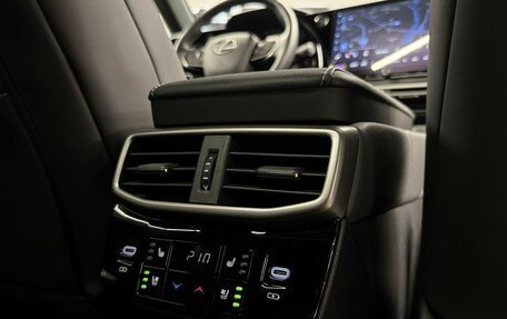 Lexus RX IV рестайлинг, 2023 год, 12 494 000 рублей, 34 фотография