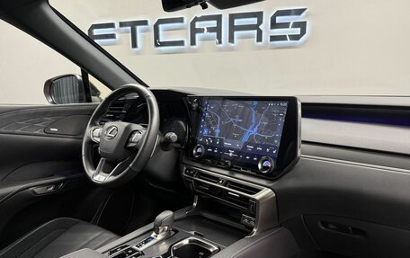 Lexus RX IV рестайлинг, 2023 год, 12 494 000 рублей, 31 фотография