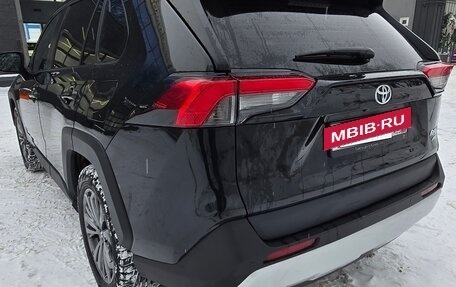 Toyota RAV4, 2024 год, 4 100 000 рублей, 9 фотография