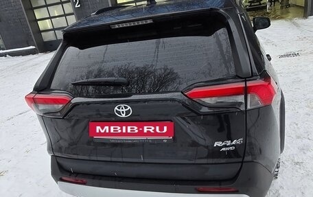 Toyota RAV4, 2024 год, 4 100 000 рублей, 8 фотография