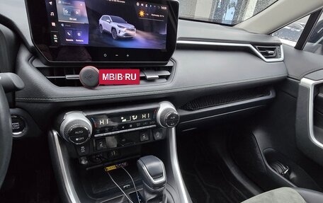 Toyota RAV4, 2024 год, 4 100 000 рублей, 15 фотография