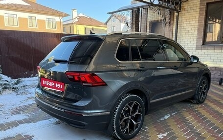 Volkswagen Tiguan II, 2021 год, 3 200 000 рублей, 5 фотография