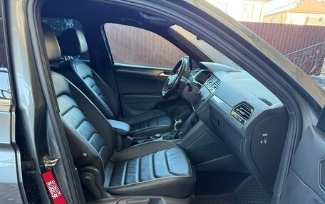 Volkswagen Tiguan II, 2021 год, 3 200 000 рублей, 16 фотография