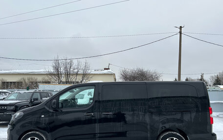 Opel Zafira Life I, 2022 год, 2 799 000 рублей, 2 фотография