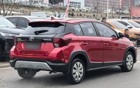 Toyota Yaris, 2021 год, 1 550 000 рублей, 5 фотография