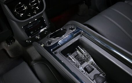 Bentley Bentayga I, 2025 год, 47 000 000 рублей, 18 фотография