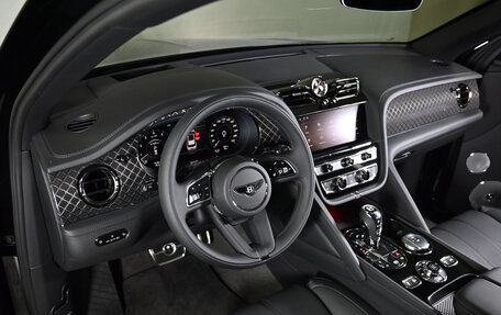 Bentley Bentayga I, 2025 год, 47 000 000 рублей, 27 фотография