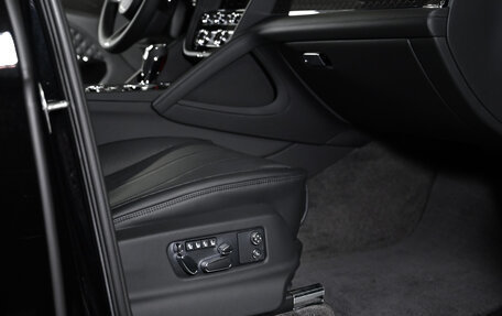 Bentley Bentayga I, 2025 год, 47 000 000 рублей, 37 фотография