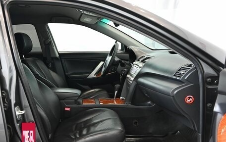 Toyota Camry, 2011 год, 1 350 000 рублей, 10 фотография