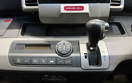 Honda Freed I, 2010 год, 900 000 рублей, 12 фотография