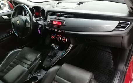 Alfa Romeo Giulietta, 2013 год, 1 099 000 рублей, 9 фотография