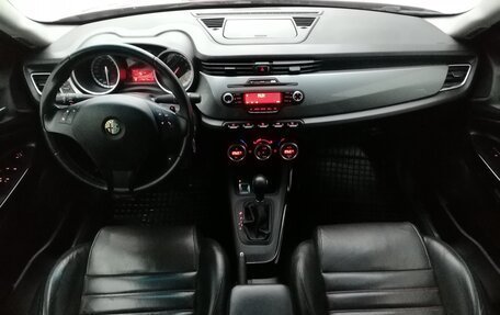 Alfa Romeo Giulietta, 2013 год, 1 099 000 рублей, 11 фотография