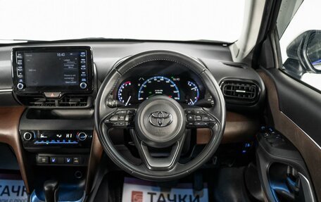 Toyota Yaris Cross, 2022 год, 2 100 000 рублей, 9 фотография