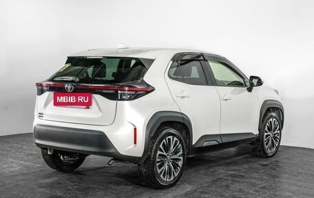 Toyota Yaris Cross, 2022 год, 2 100 000 рублей, 3 фотография