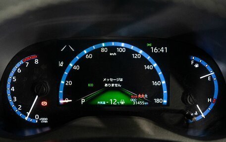 Toyota Yaris Cross, 2022 год, 2 100 000 рублей, 10 фотография