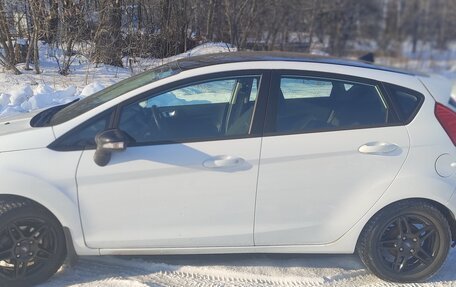 Ford Fiesta, 2017 год, 825 000 рублей, 3 фотография