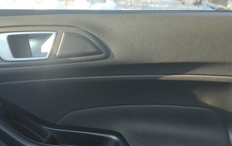 Ford Fiesta, 2017 год, 825 000 рублей, 12 фотография