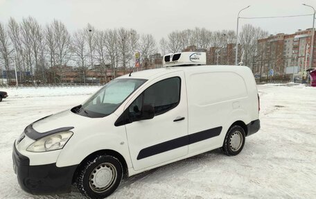 Peugeot Partner II рестайлинг 2, 2011 год, 600 000 рублей, 2 фотография