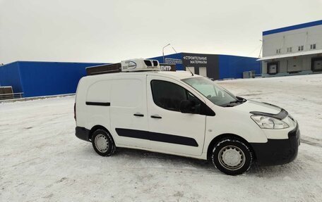 Peugeot Partner II рестайлинг 2, 2011 год, 600 000 рублей, 4 фотография