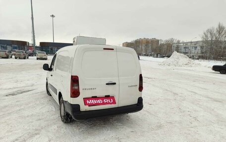 Peugeot Partner II рестайлинг 2, 2011 год, 600 000 рублей, 3 фотография