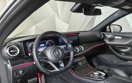 Mercedes-Benz E-Класс, 2017 год, 3 265 000 рублей, 17 фотография