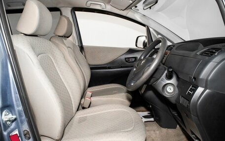 Toyota Ractis I, 2007 год, 600 000 рублей, 5 фотография