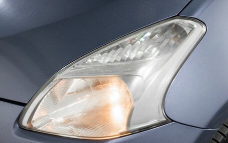 Toyota Ractis I, 2007 год, 600 000 рублей, 17 фотография