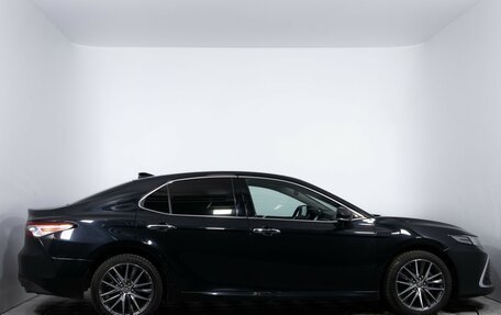 Toyota Camry, 2022 год, 3 255 000 рублей, 4 фотография