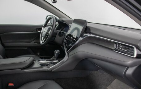 Toyota Camry, 2022 год, 3 255 000 рублей, 9 фотография