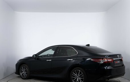 Toyota Camry, 2022 год, 3 255 000 рублей, 7 фотография