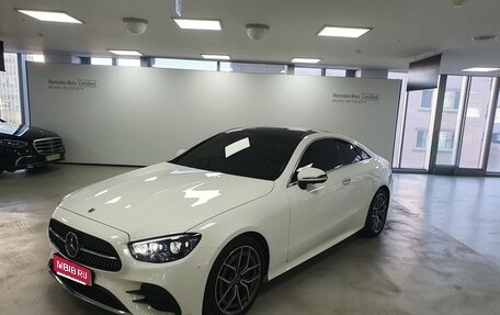 Mercedes-Benz E-Класс, 2022 год, 6 310 000 рублей, 1 фотография