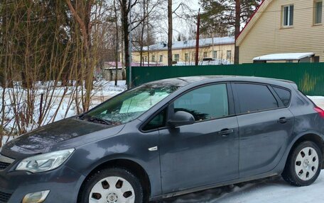 Opel Astra J, 2011 год, 500 000 рублей, 1 фотография