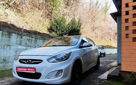 Hyundai Solaris II рестайлинг, 2012 год, 650 000 рублей, 1 фотография