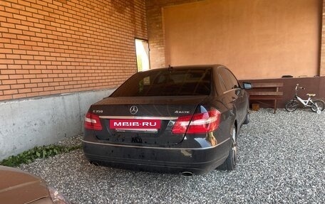 Mercedes-Benz E-Класс, 2011 год, 1 560 000 рублей, 2 фотография