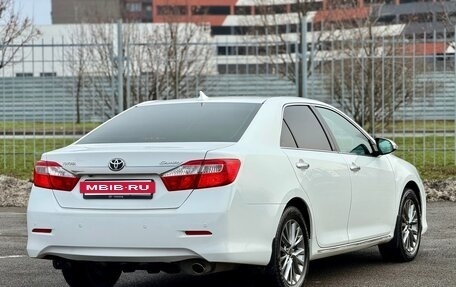 Toyota Camry, 2014 год, 1 890 000 рублей, 7 фотография