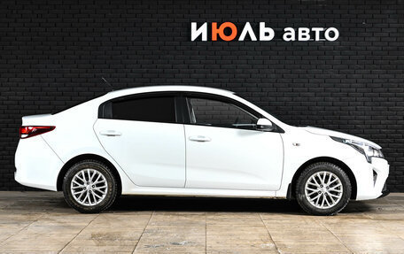 KIA Rio IV, 2020 год, 1 420 000 рублей, 8 фотография