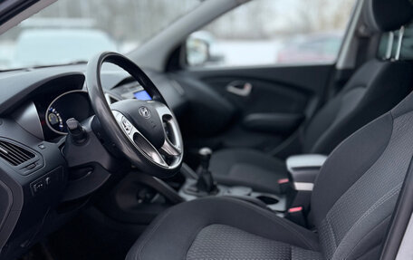 Hyundai ix35 I рестайлинг, 2013 год, 1 049 000 рублей, 10 фотография