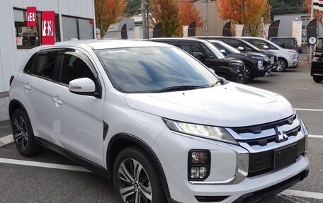 Mitsubishi RVR III рестайлинг, 2022 год, 1 348 000 рублей, 3 фотография