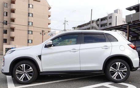 Mitsubishi RVR III рестайлинг, 2022 год, 1 348 000 рублей, 8 фотография