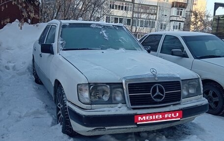 Mercedes-Benz E-Класс, 1993 год, 350 000 рублей, 2 фотография