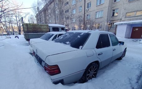 Mercedes-Benz E-Класс, 1993 год, 350 000 рублей, 8 фотография