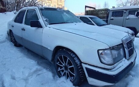 Mercedes-Benz E-Класс, 1993 год, 350 000 рублей, 38 фотография