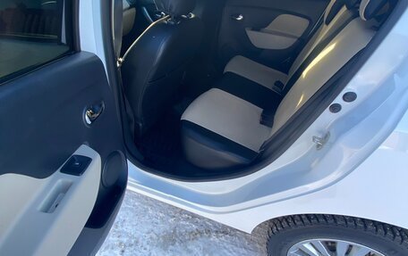 Renault Logan II, 2015 год, 1 050 000 рублей, 10 фотография