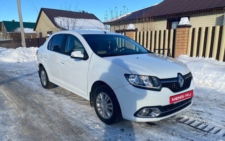 Renault Logan II, 2015 год, 1 050 000 рублей, 3 фотография