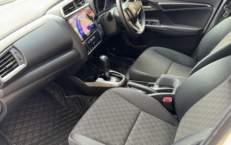 Honda Fit III, 2013 год, 800 000 рублей, 12 фотография