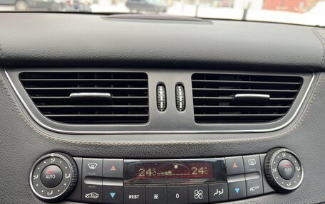 Mercedes-Benz CLS, 2004 год, 1 050 000 рублей, 16 фотография