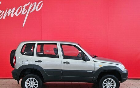 Chevrolet Niva I рестайлинг, 2010 год, 460 000 рублей, 6 фотография