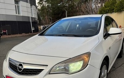 Opel Astra J, 2011 год, 765 000 рублей, 1 фотография