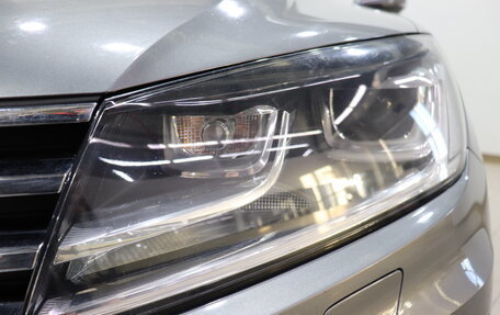 Volkswagen Touareg III, 2017 год, 3 300 000 рублей, 10 фотография